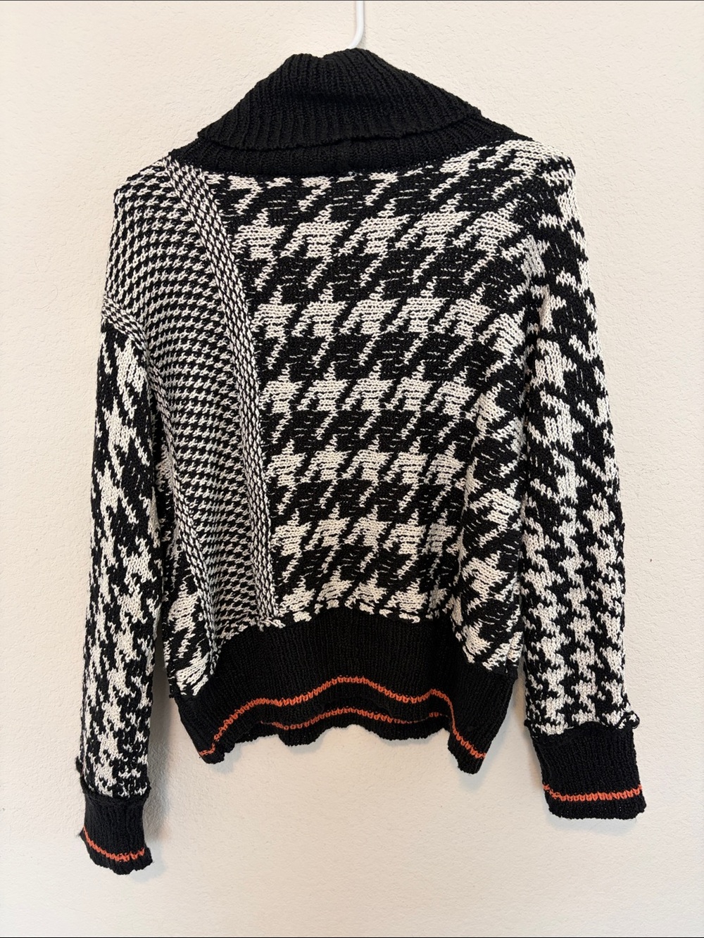 VENUS Black and White Houndstooth Turtleneck Sweater with Orange Trim - Picture 4 of 4